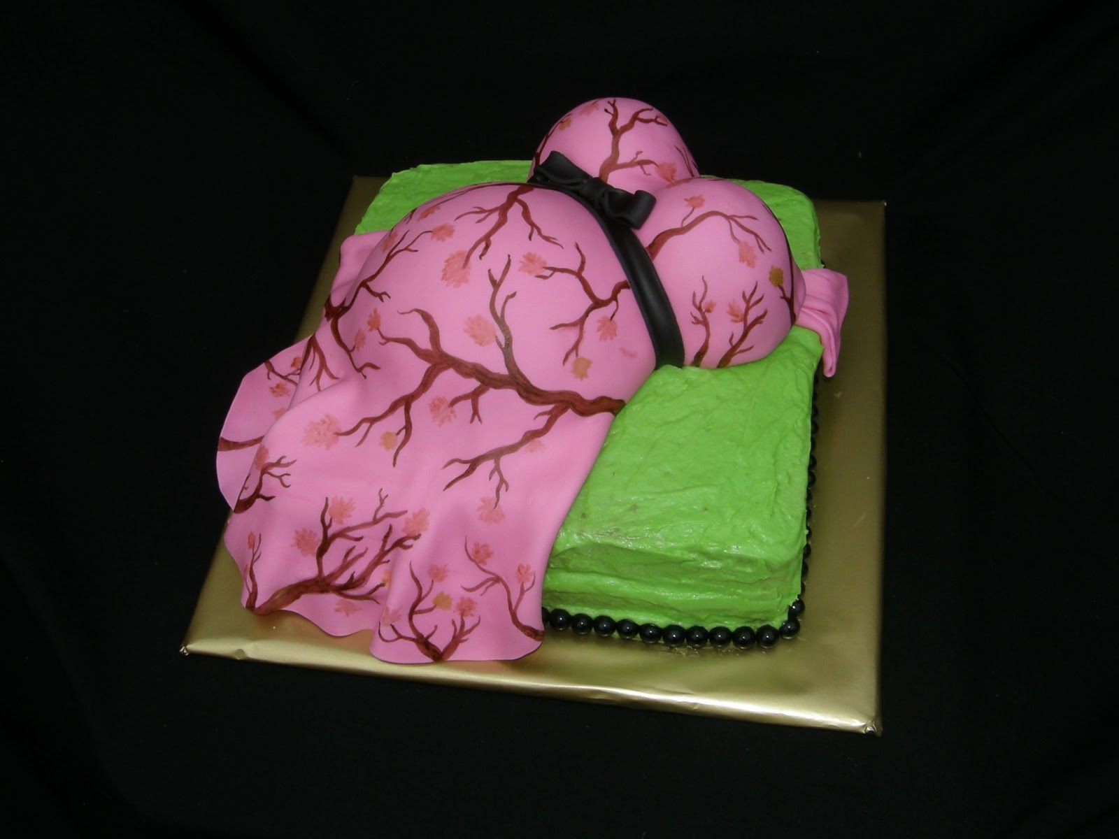 Realtree Pink Camo Baby Shower Cake