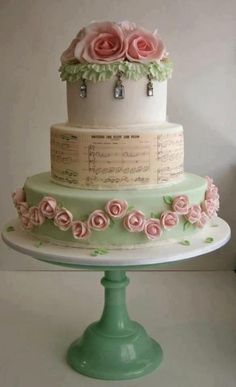 Shabby Chic Wedding Cake