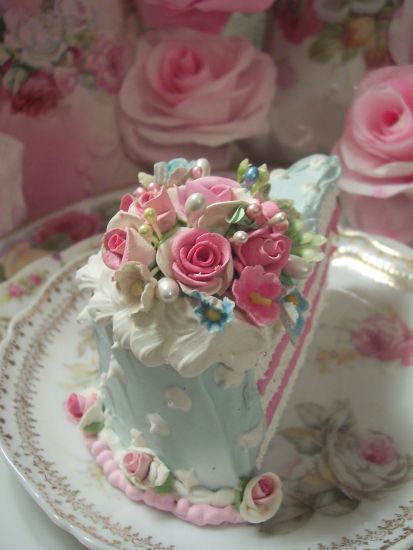 Shabby Pink Roses Victorian Cake Slice of Food