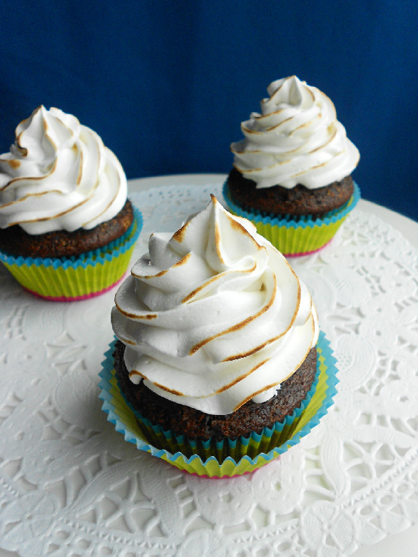 Toasted Marshmallow Chocolate Cupcakes with Graham Cracker