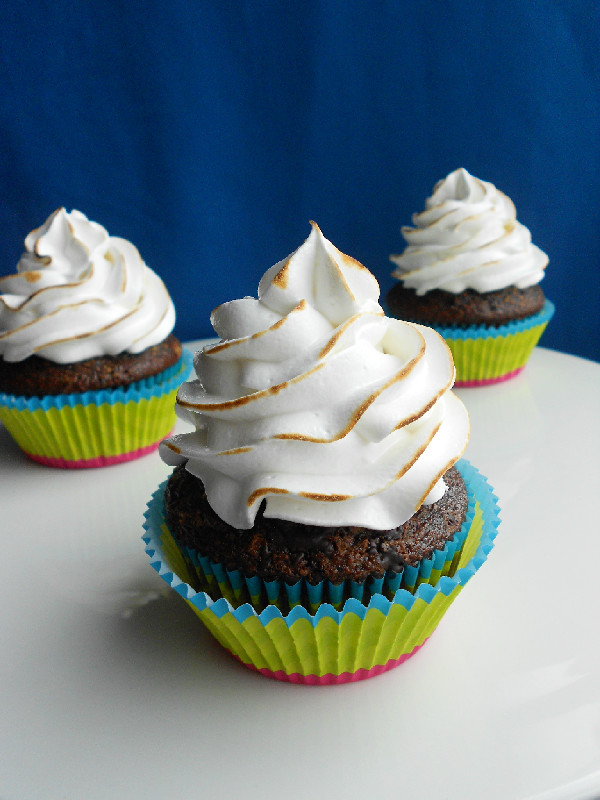 Toasted Marshmallow Chocolate Cupcakes with Graham Cracker