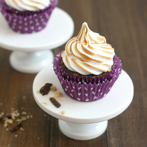 Toasted Marshmallow Chocolate Cupcakes with Graham Cracker