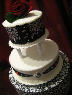 Victorian Gothic Wedding Cake