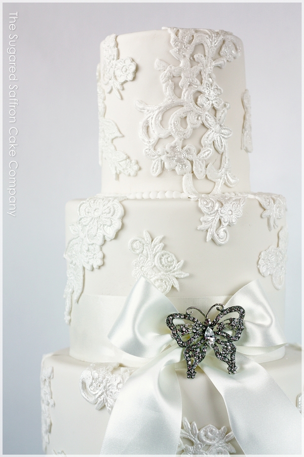 Vintage Lace Wedding Cake Design