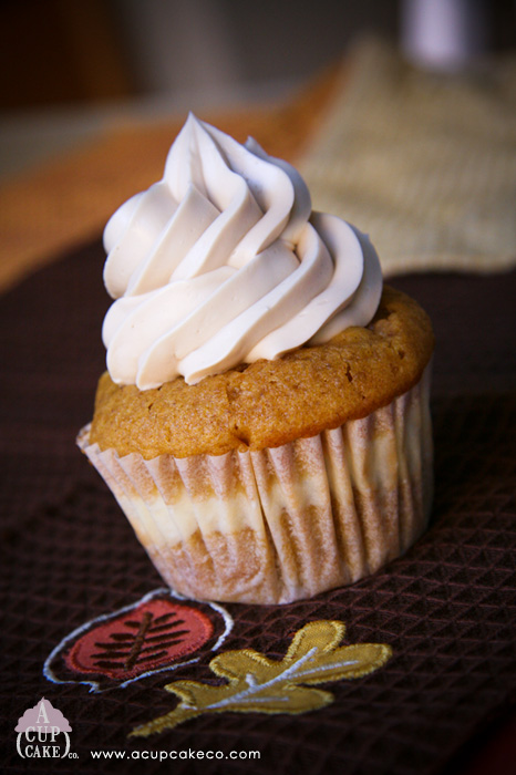 10 Photos of White Chocolate Cheesecake Filled Cupcakes With Pumpkin Buttercream