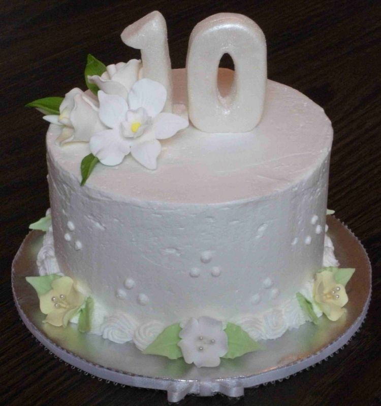 10th Anniversary Cake Ideas