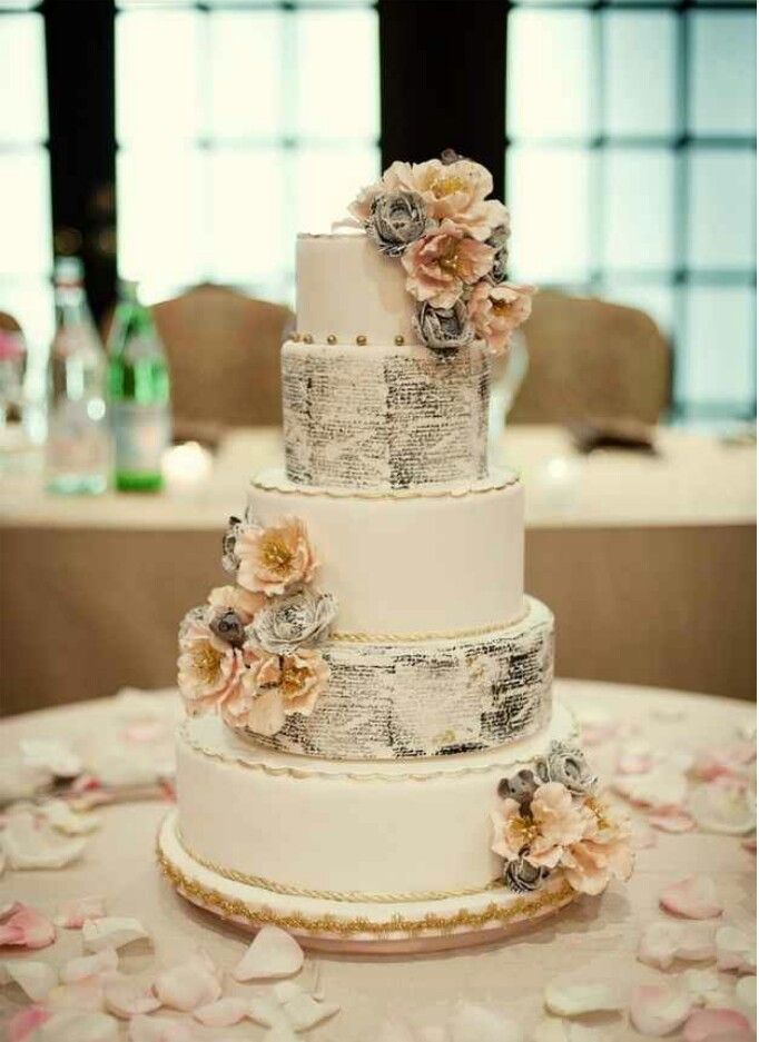 Book Themed Wedding Cake