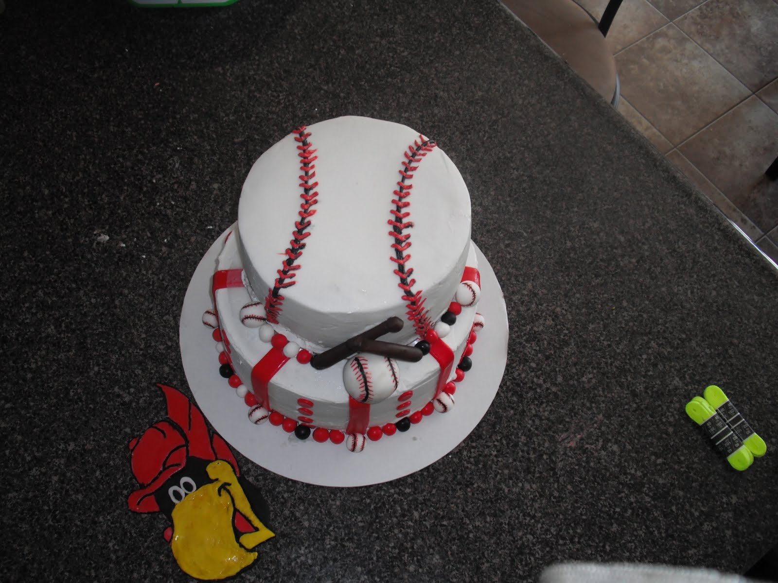 Cardinal Baseball Cake