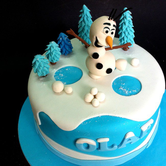 Frozen Olaf Fondant Cake