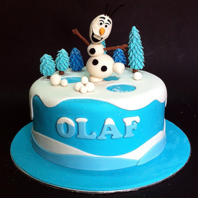 Frozen Olaf Fondant Cake