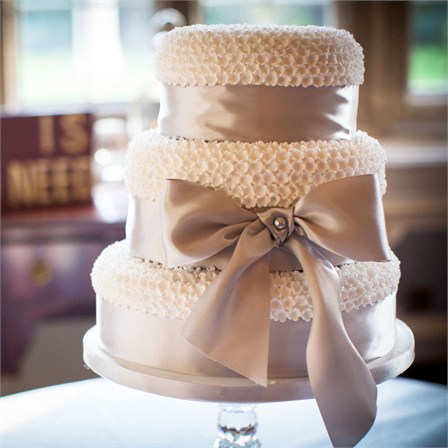 Glamorous Wedding Cake