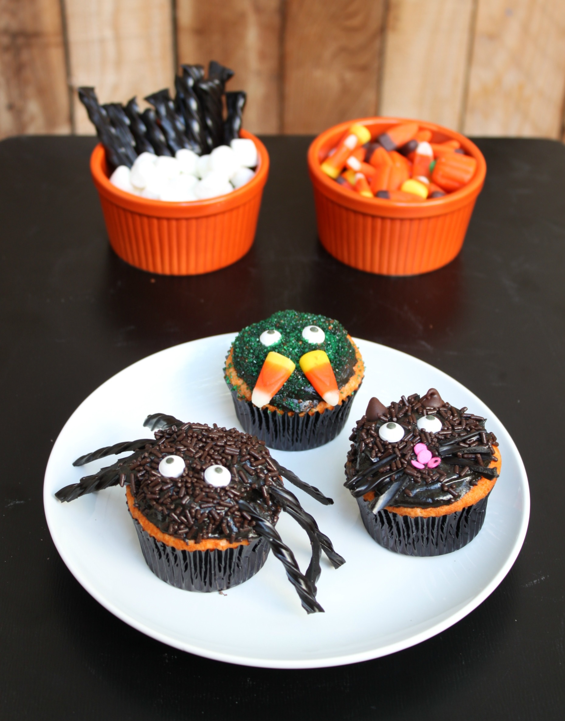 Halloween Cupcake Decorating Ideas