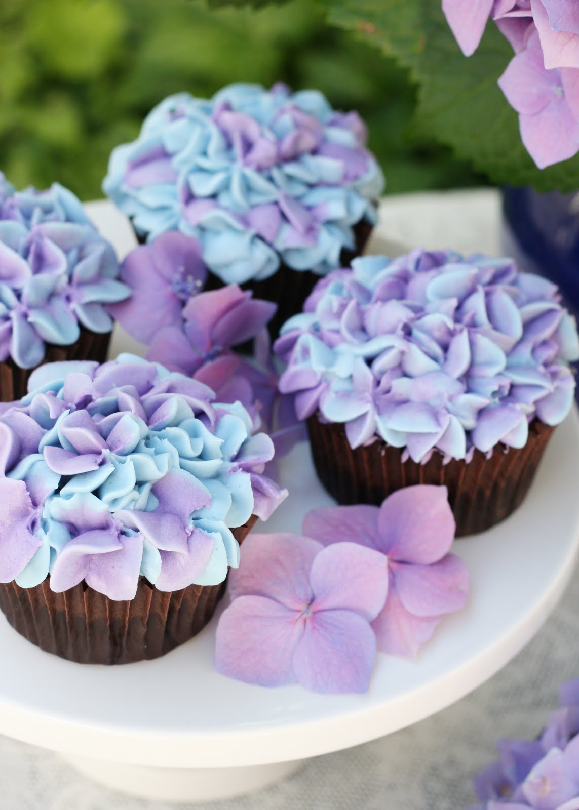 Hydrangea Cupcakes