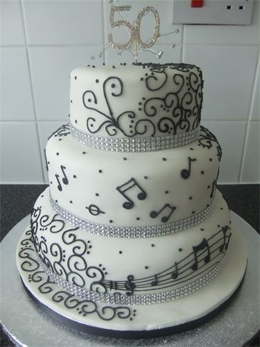 Music Note Birthday Cake