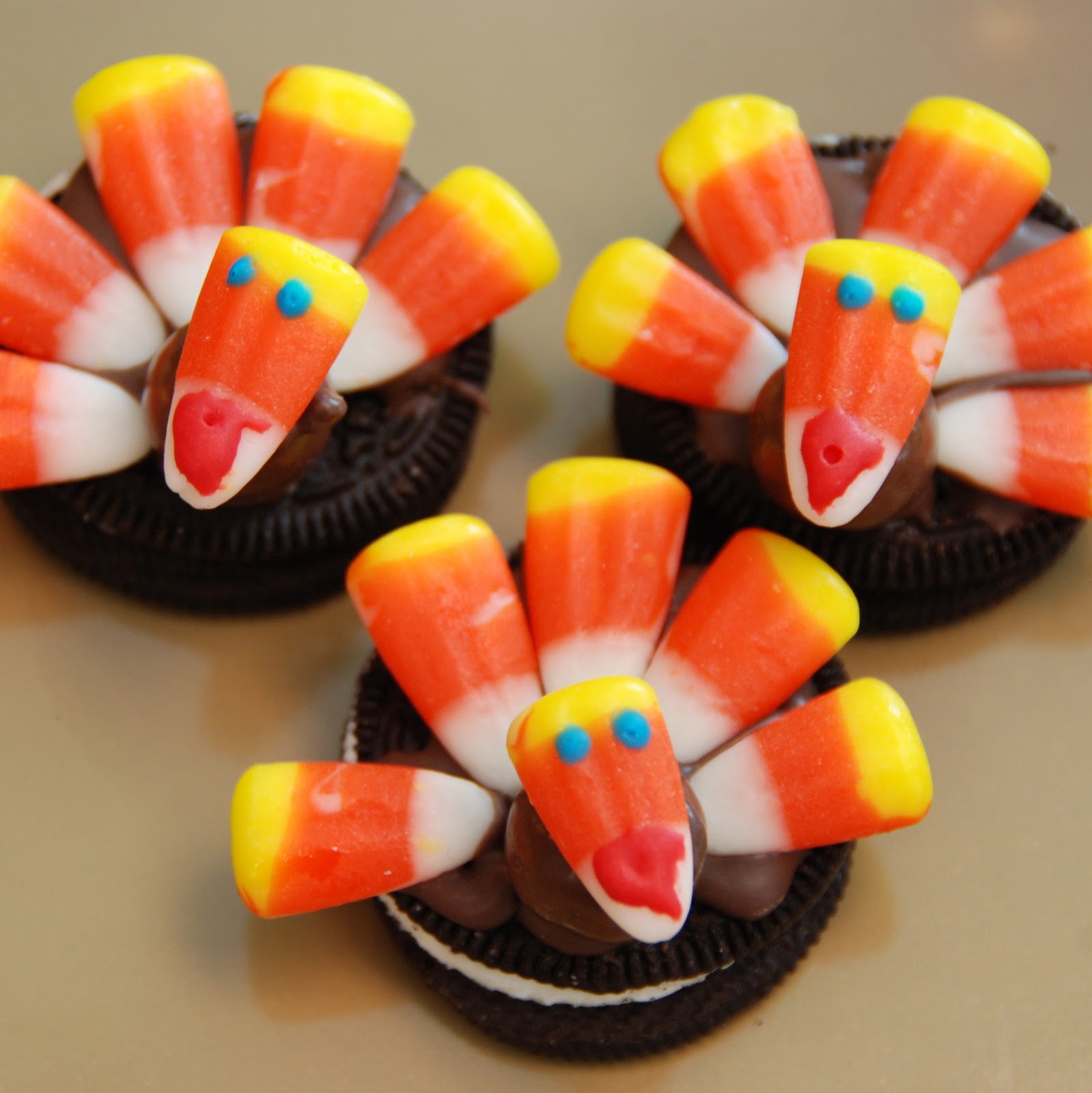 Oreo Thanksgiving Turkeys