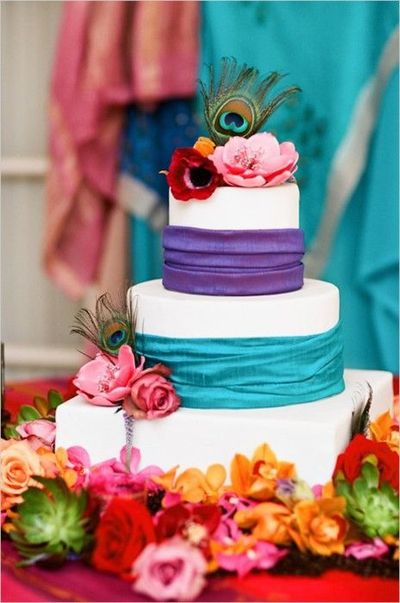 Peacock Color Theme Wedding Cake