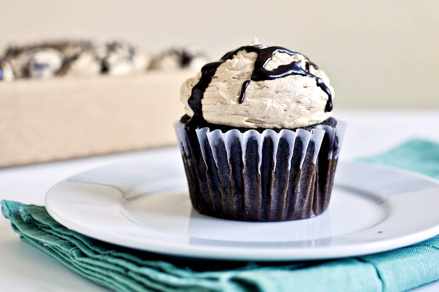 Peanut Butter Chocolate Fudge Cupcakes