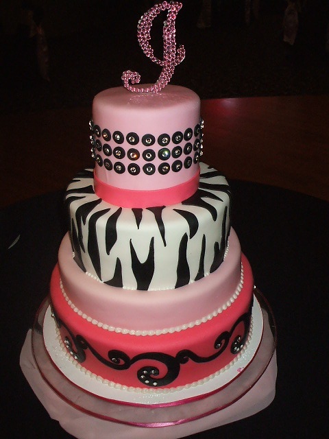 Picture Wedding Cakes with Zebra Prints