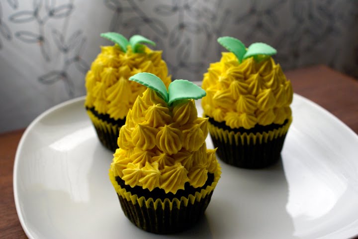 Pineapple Cupcakes