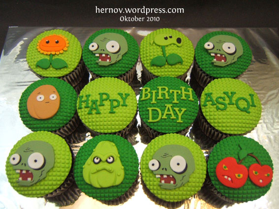 Plants vs Zombies Birthday Cake