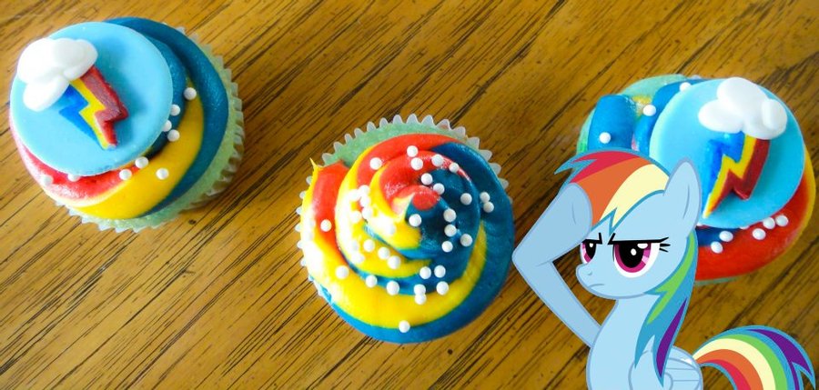Rainbow Dash Cupcake Cake