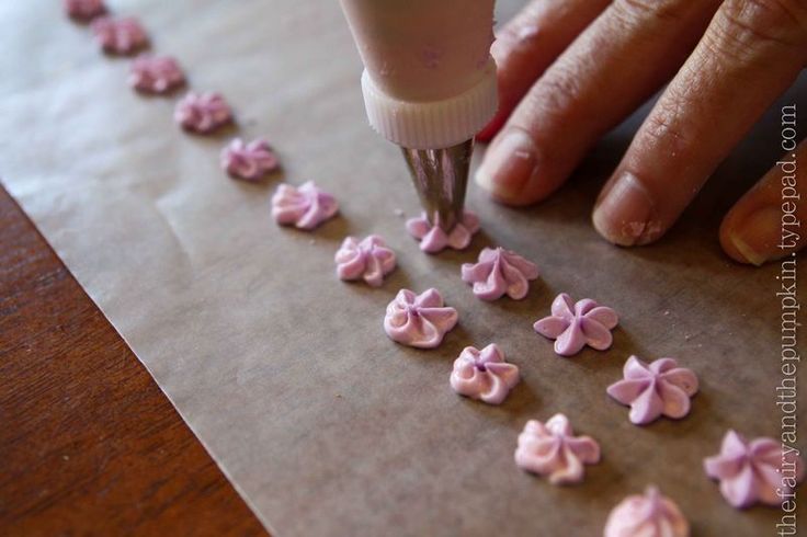 Royal Icing Flowers Royal Icing Flowers