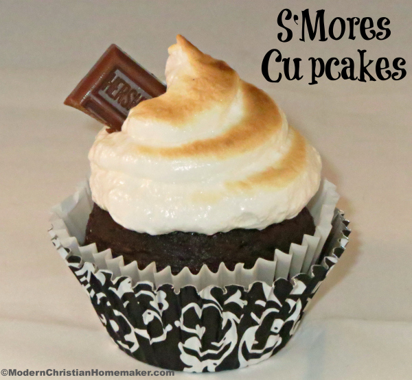 S'mores Cupcakes with Marshmallow Frosting