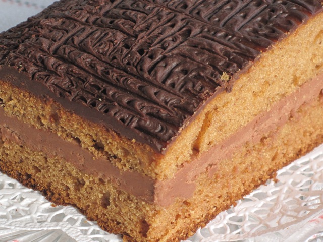 Sheet Cake with Chocolate Filling