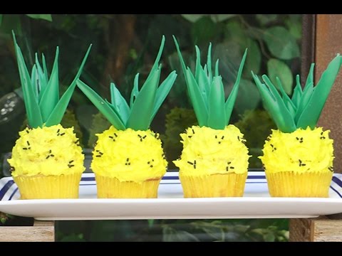 Summer Pineapple Cupcakes