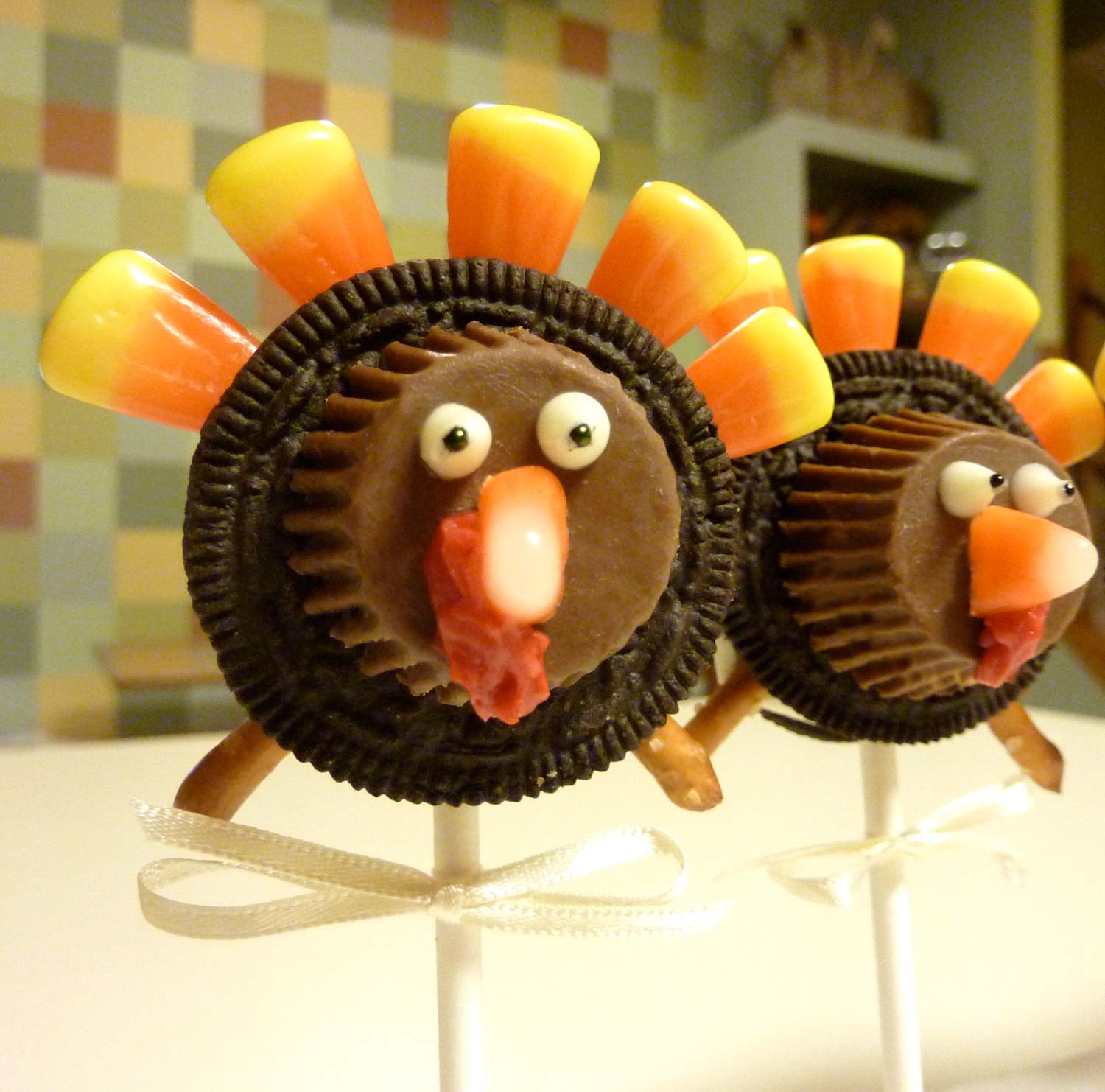 Thanksgiving Oreo Turkey Cookies