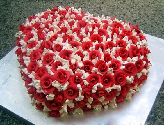 Valentine Heart Rose Cake