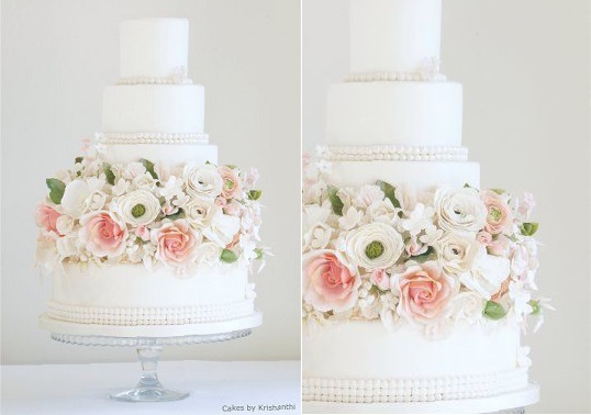 Vintage Wedding Cake with Pearls