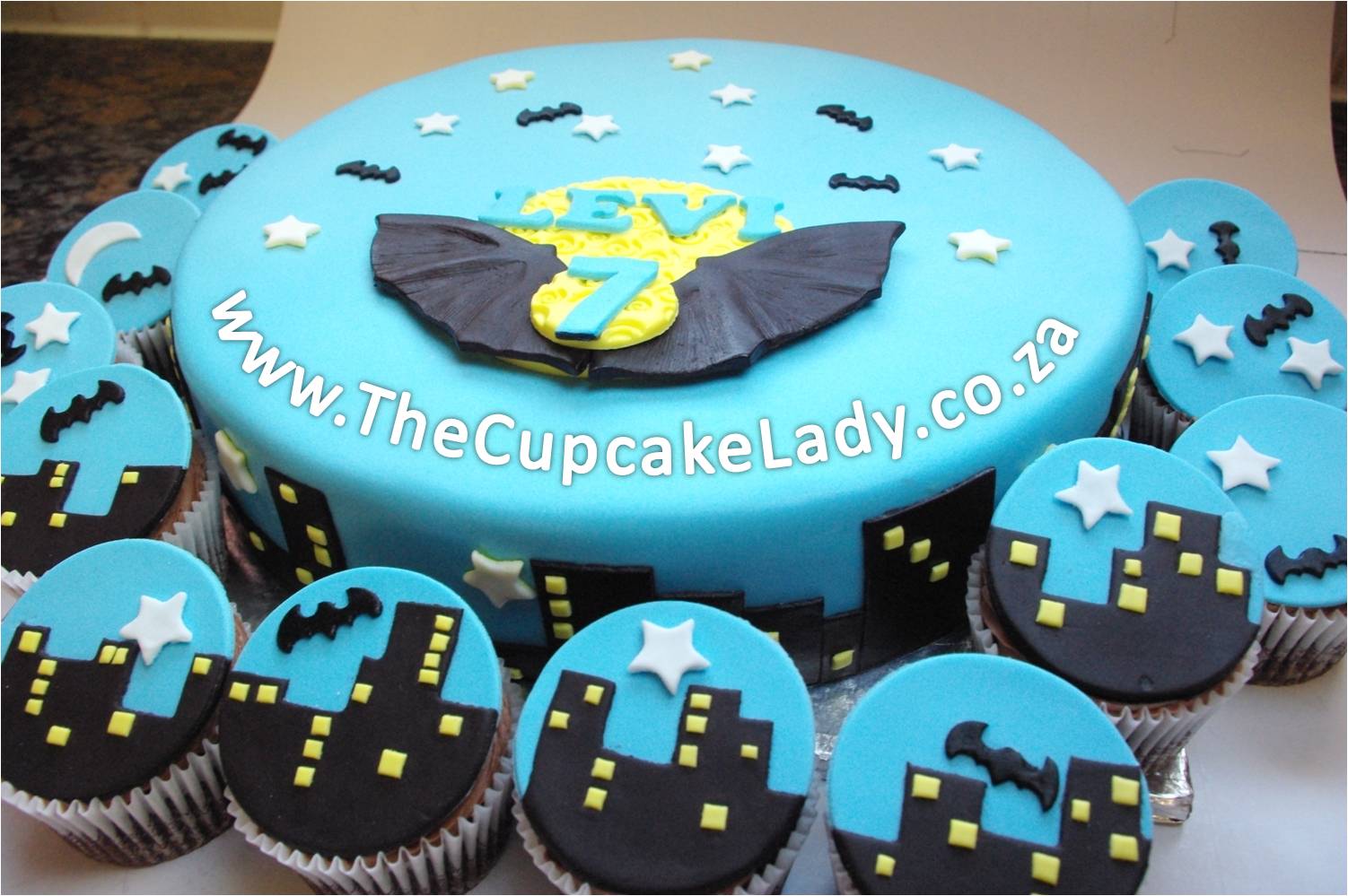 Batman Cupcake Cake