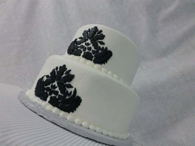Black and White 2 Tier Wedding Cakes Black and White 2 Tier Wedding Cakes