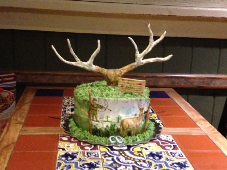 Bow Hunting Birthday Cake