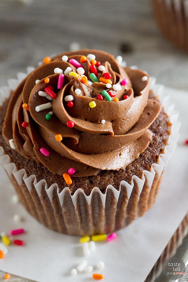 Chocolate Cupcake with Cream Chocolate Cupcake with Cream