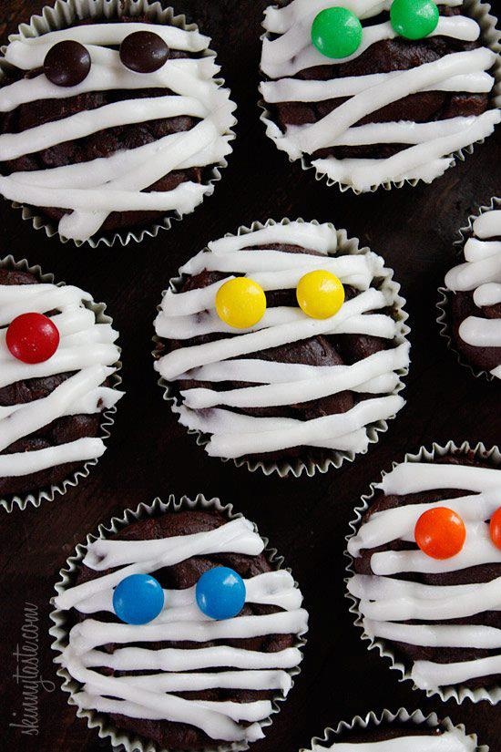 Chocolate Mummy Cupcakes