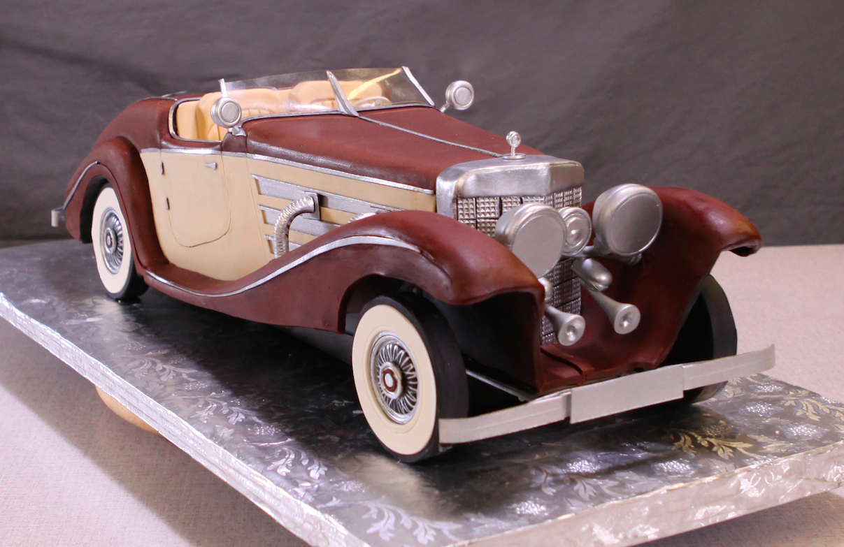 Classic Car Cake