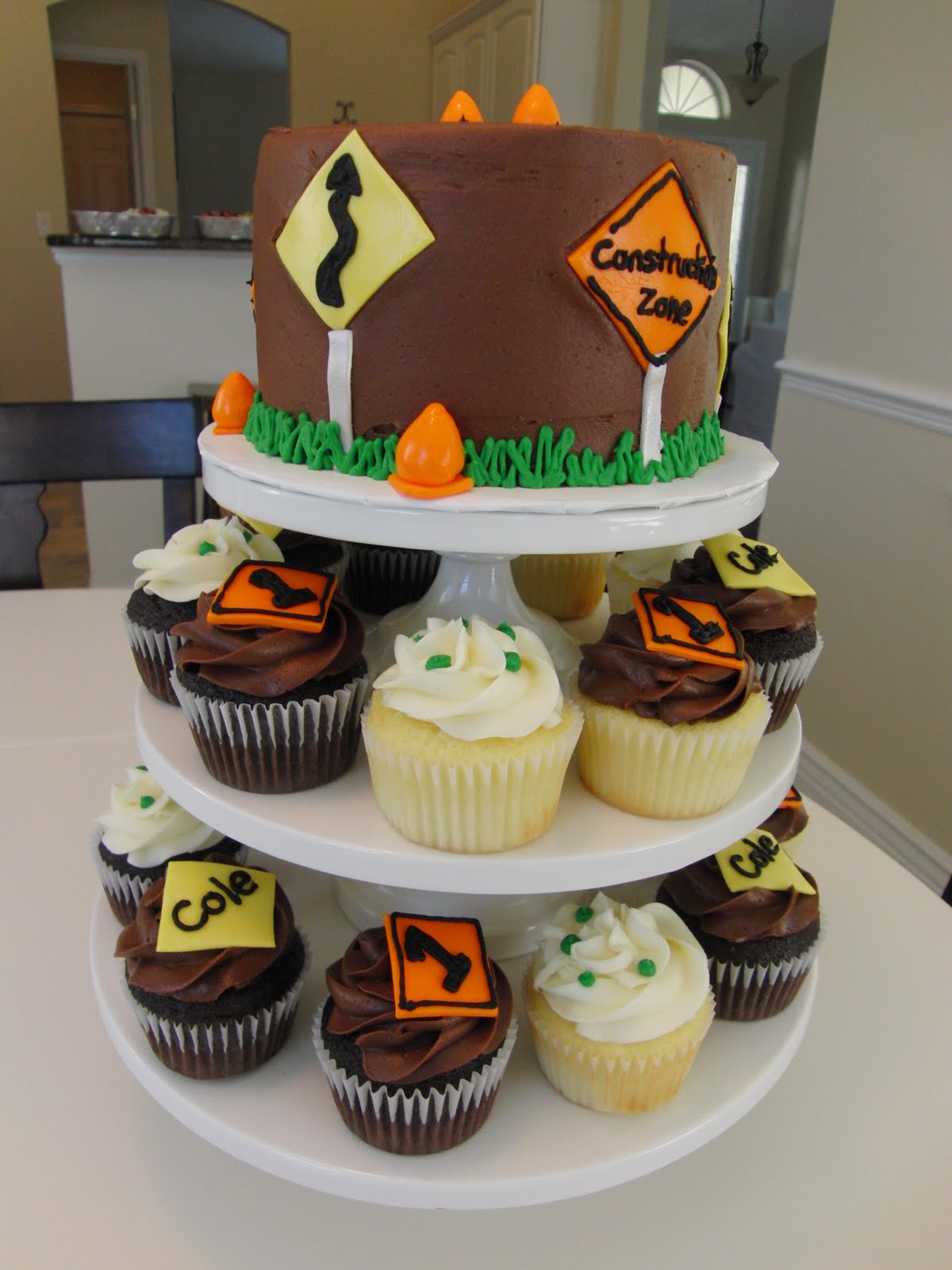 Construction Cupcake Cake