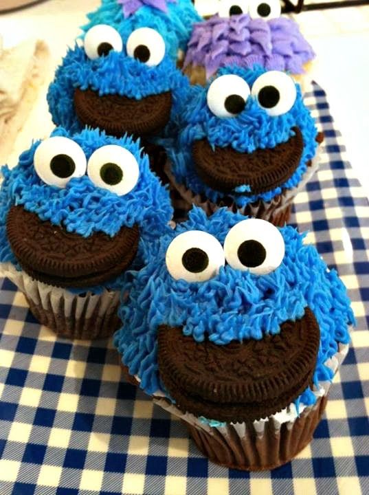 DIY Cookie Monster Cupcakes