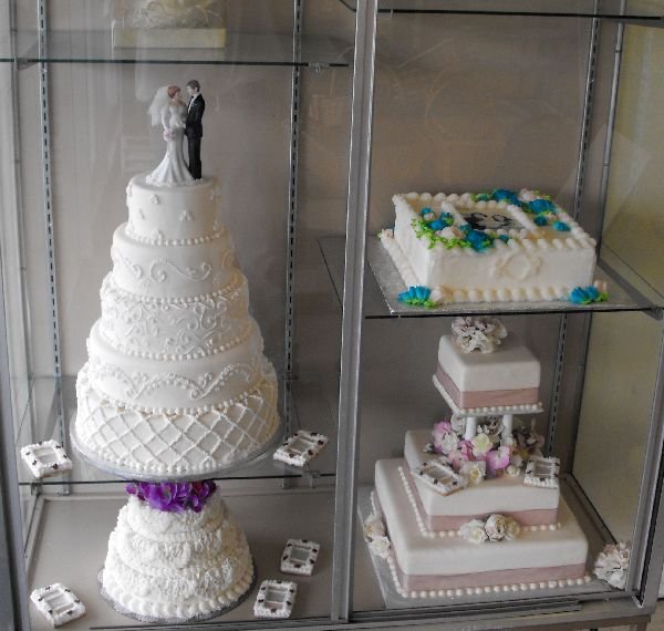 Fake Wedding Cake Display