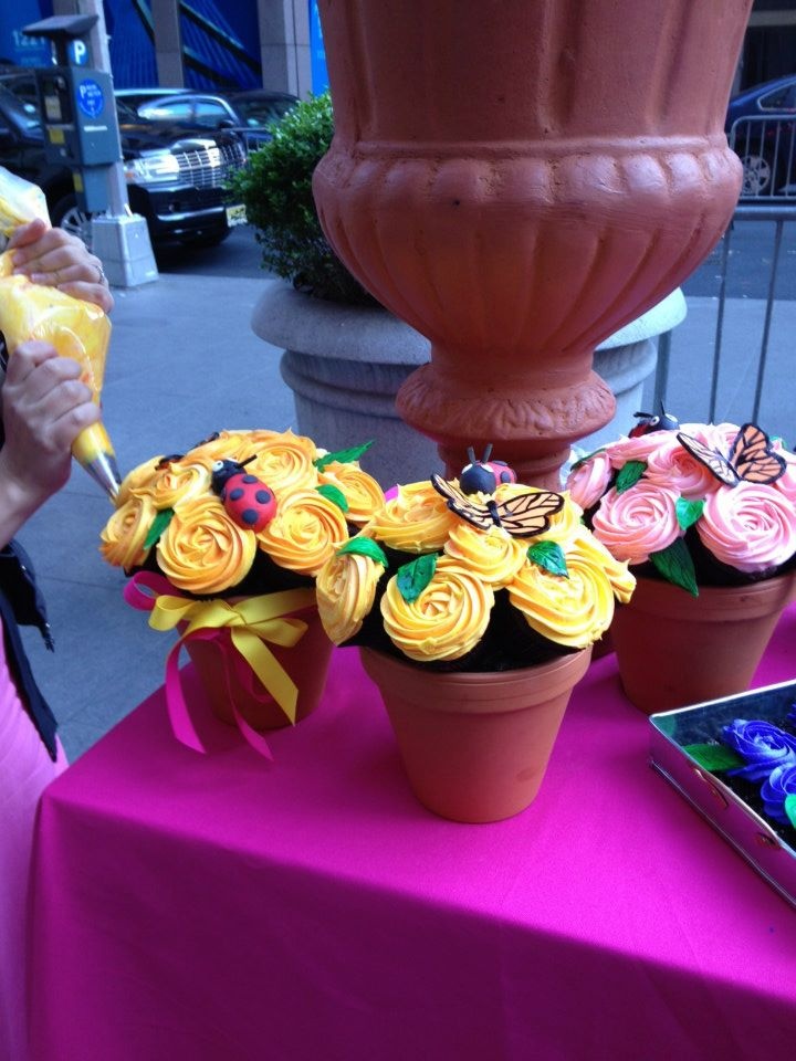 Flower Pot Cupcakes