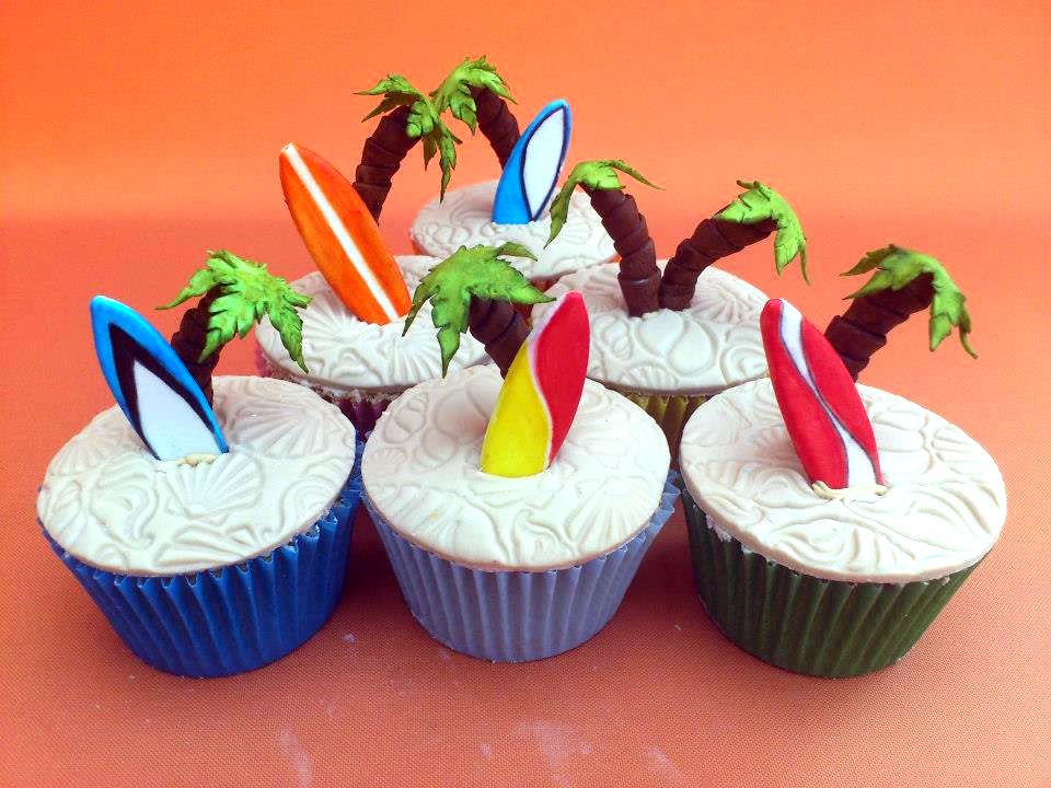 Hawaiian Themed Cupcake Cake Hawaiian Themed Cupcake Cake