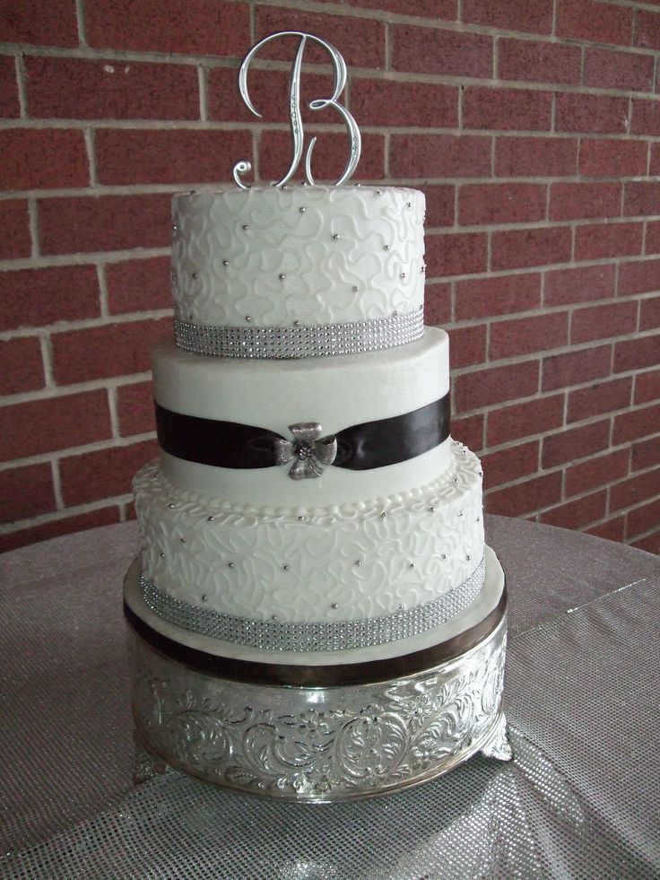 Lace and Buttercream Wedding Cake
