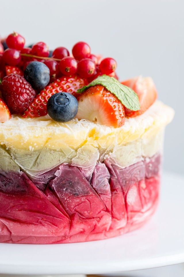 Layer Cake with Fresh Fruit