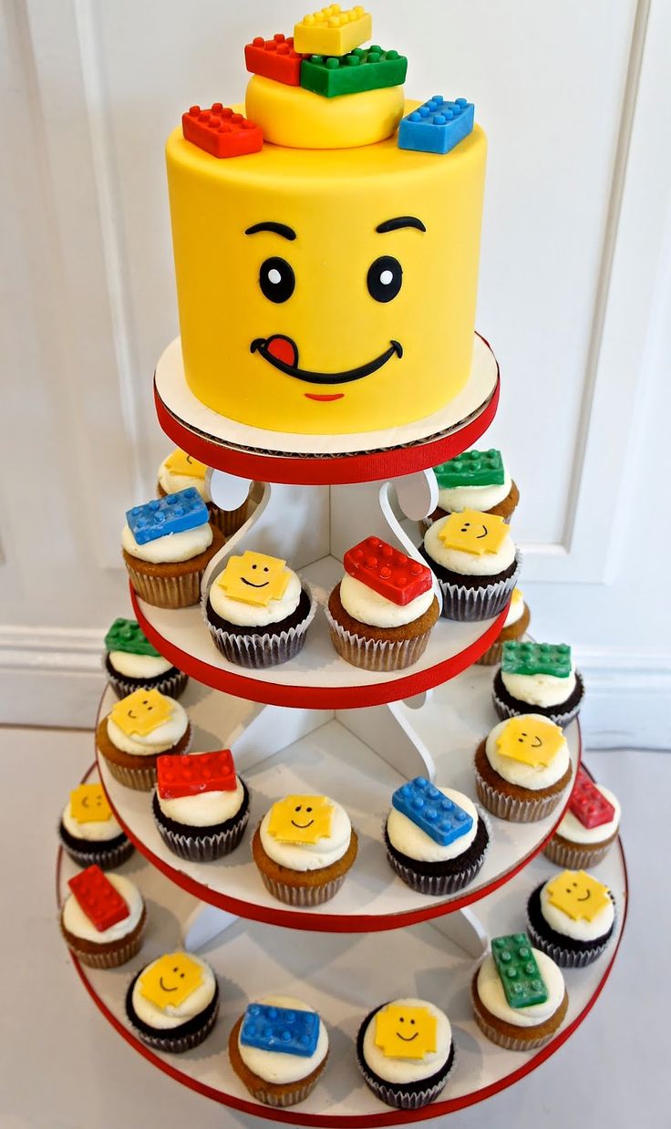 LEGO Birthday Cake Cupcakes