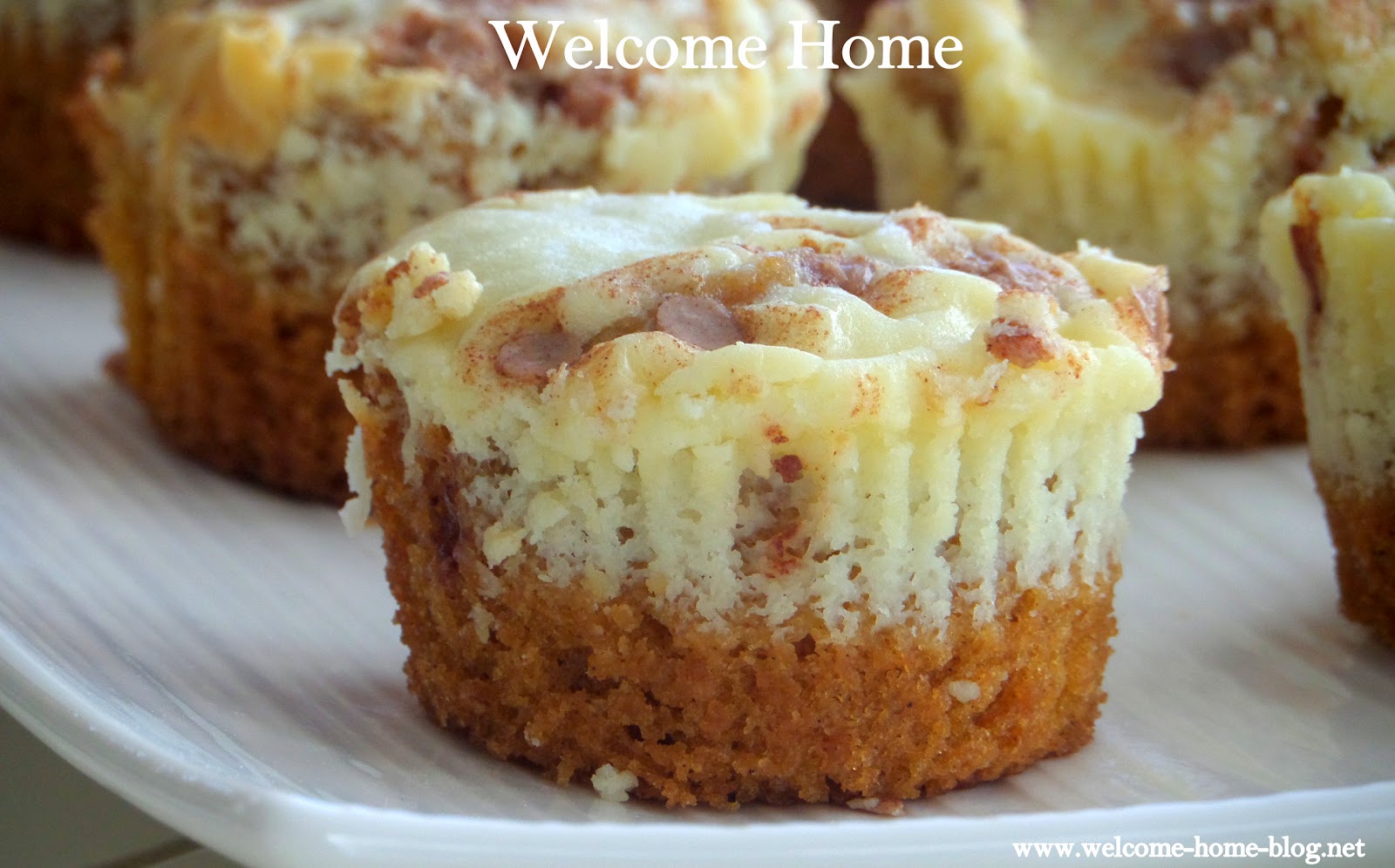 Mini Pumpkin Cheesecake Muffins