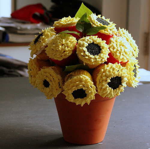 10 Photos of Mother's Day Sunflower Cupcakes