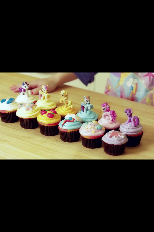 My Little Pony Cupcakes NERDY NUMMIES