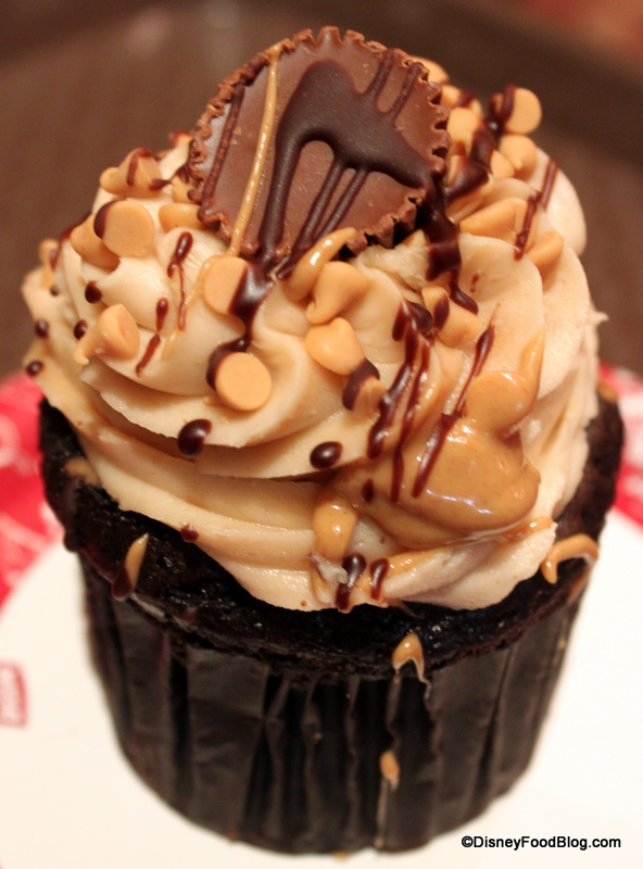 Peanut Butter Cups Cupcakes Peanut Butter Cups Cupcakes